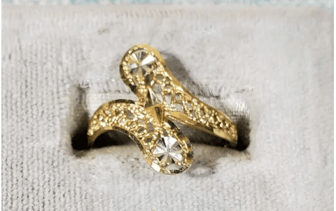 Diamond-Cut Filigree Bypass Ring in 14K Gold