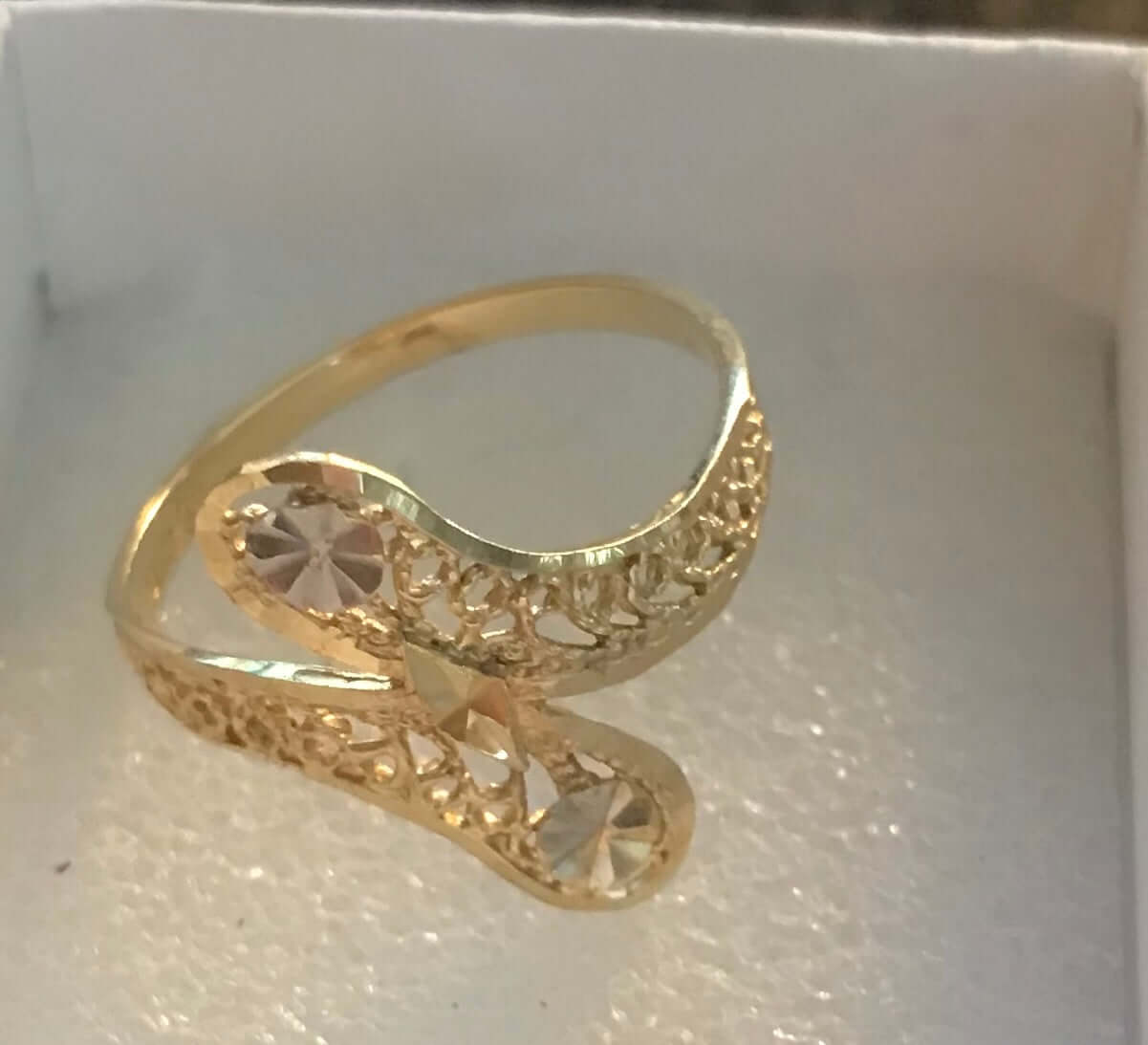 Diamond-Cut Filigree Bypass Ring in 14K Gold