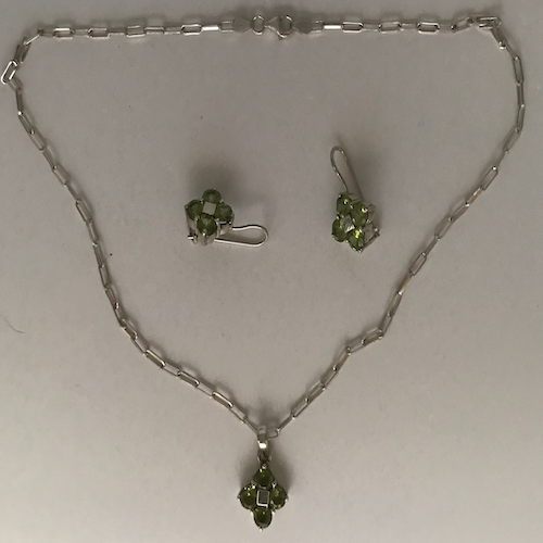 Peridot necklace & Earrings