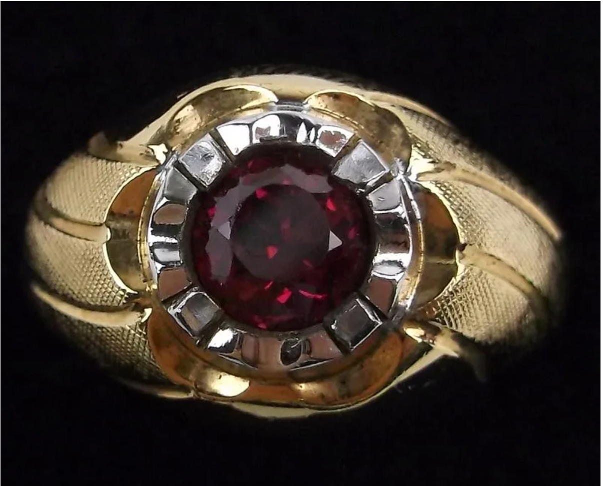 Men's 10kt Gold Natural Ruby Ring Size 9