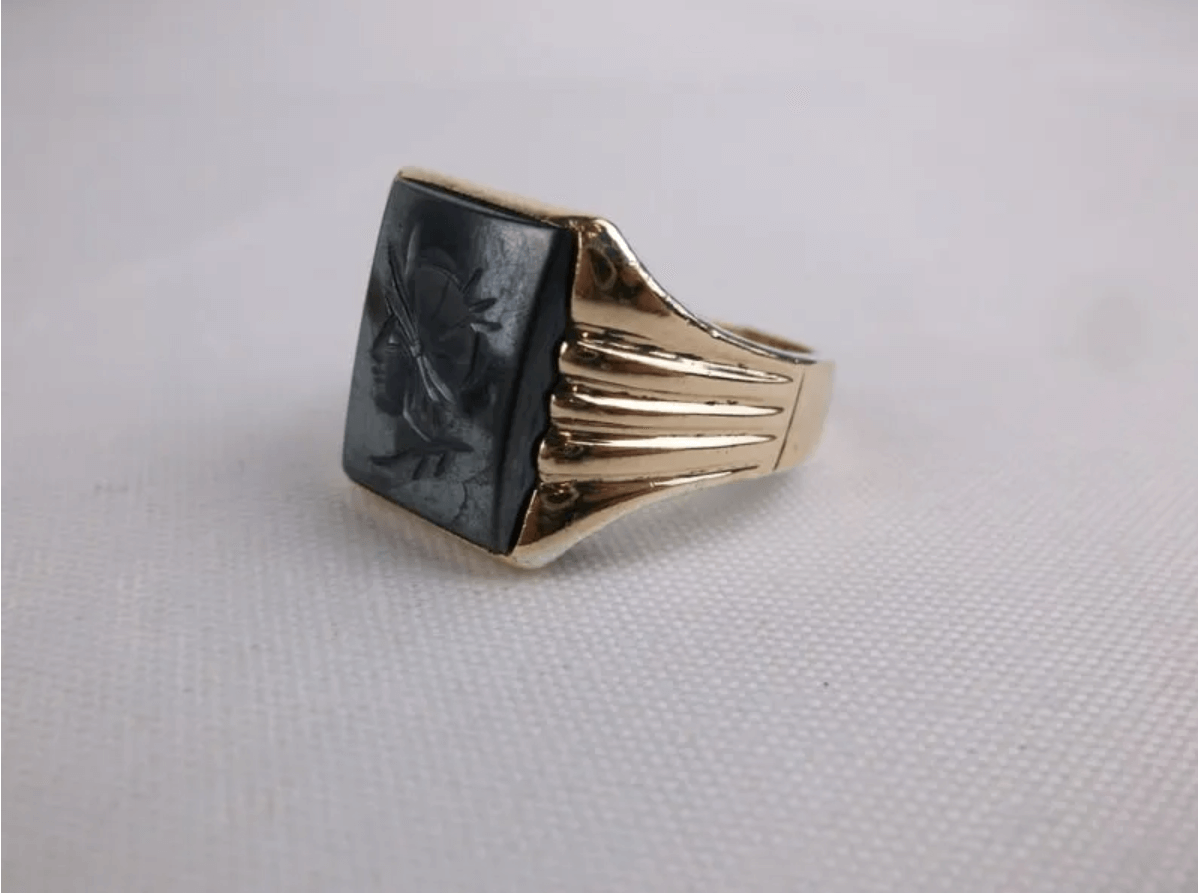 Vintage Gold Men's Hematite Intaglio Ring Size 11
