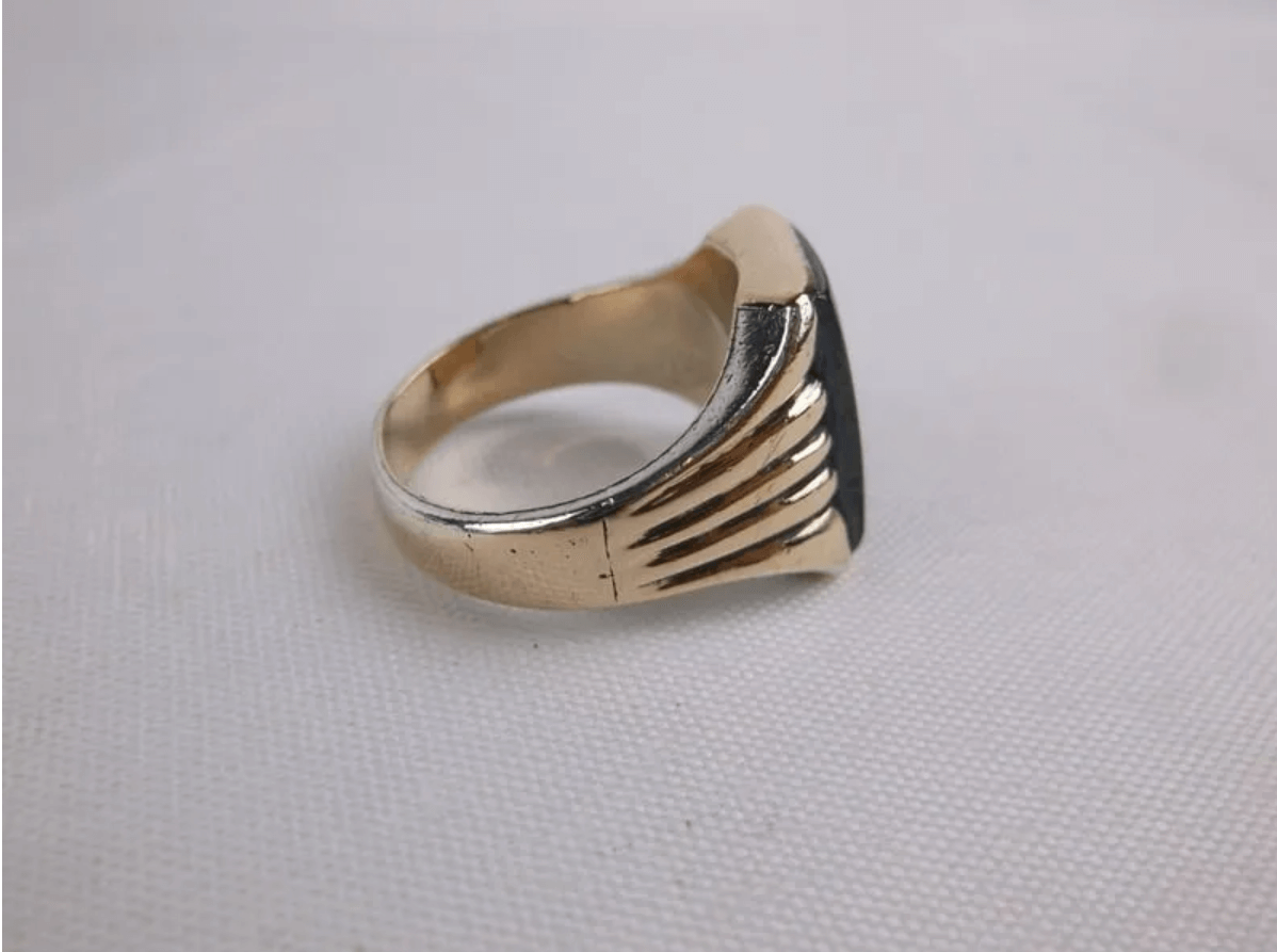 Vintage Gold Men's Hematite Intaglio Ring Size 11