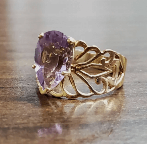 Vintage 10k Gold Teardrop Amethyst Ring