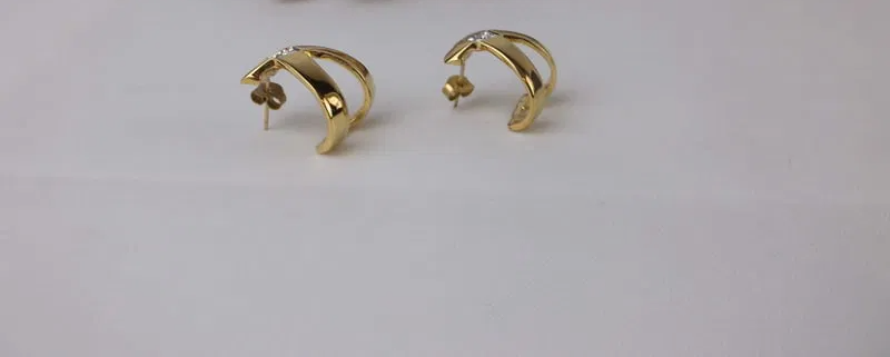 Vintage 1960s 14 kt Gold Filled Earrings