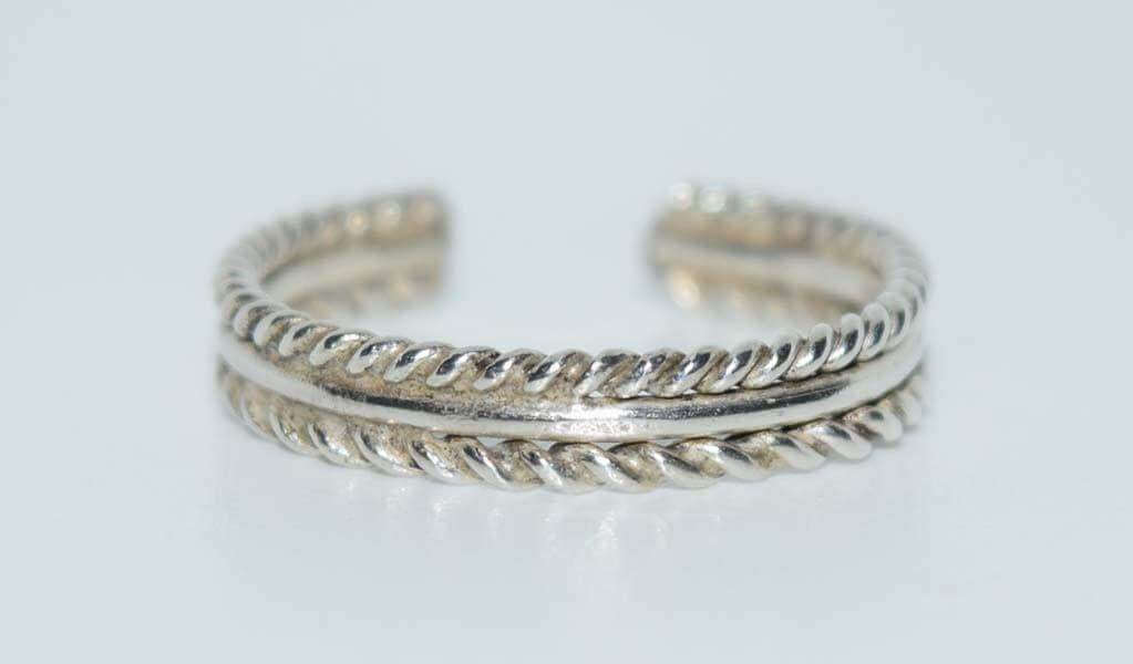 Sterling Rope Edging Adjustable Knuckle Ring - Shop Thrifty Treasures