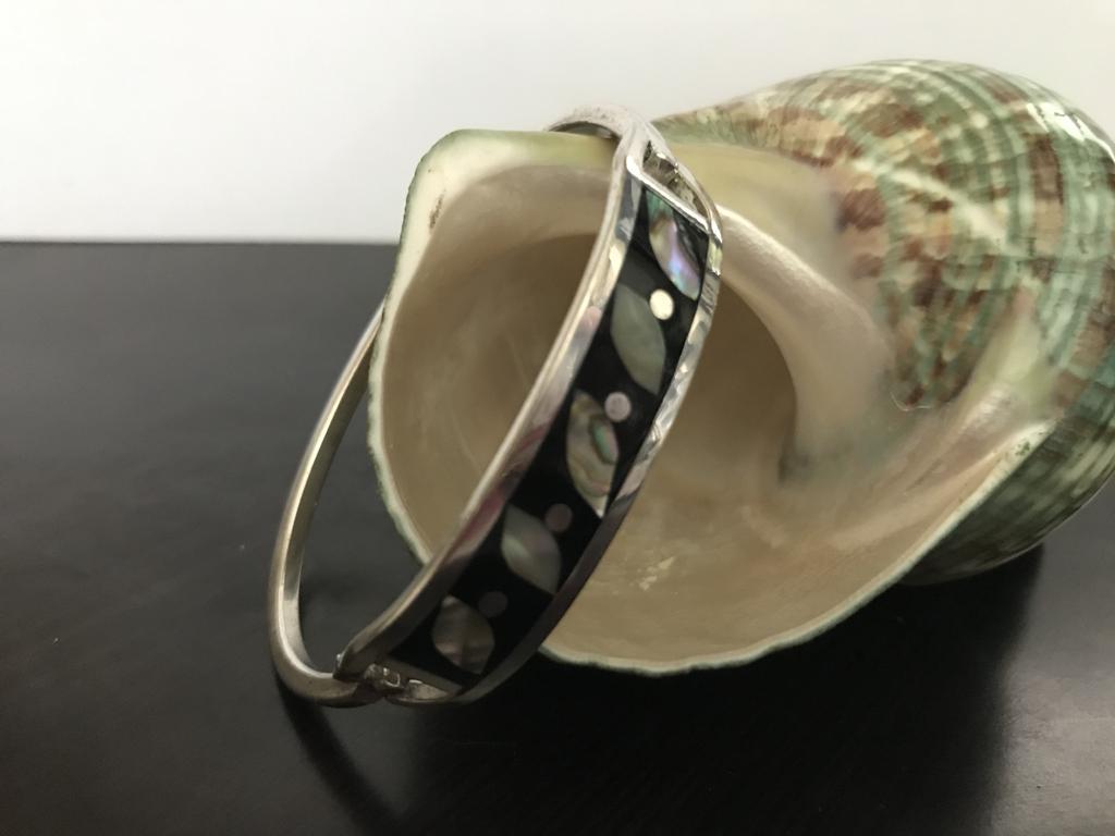 Sterling Silver Mexican Inlaid Abalone Hook Bangle Bracelet - Shop Thrifty Treasures