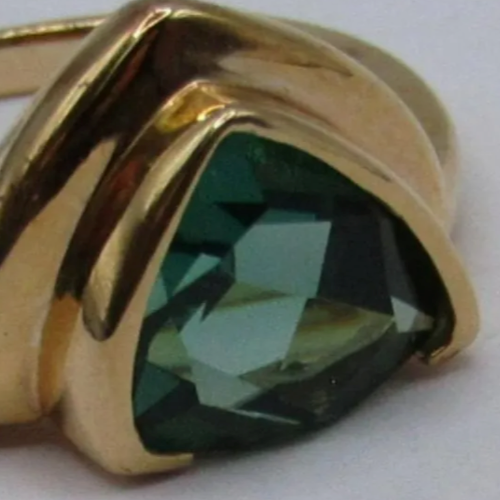 Gold Emerald Ring