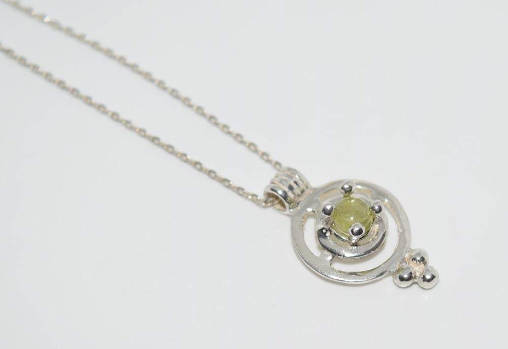 Sterling Silver Circle Peridot Pendant Necklace - Shop Thrifty Treasures