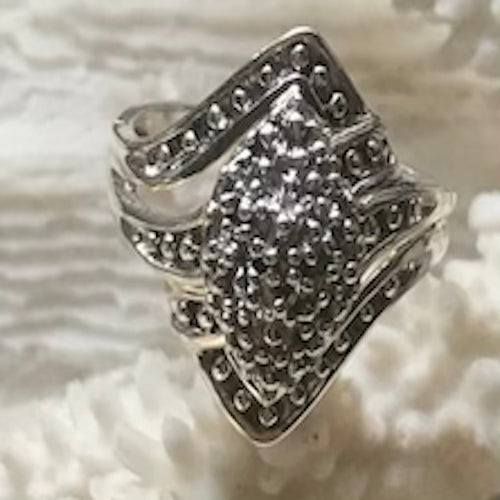 Stunning 1950s Sterling Silver Diamond Ring Size 7