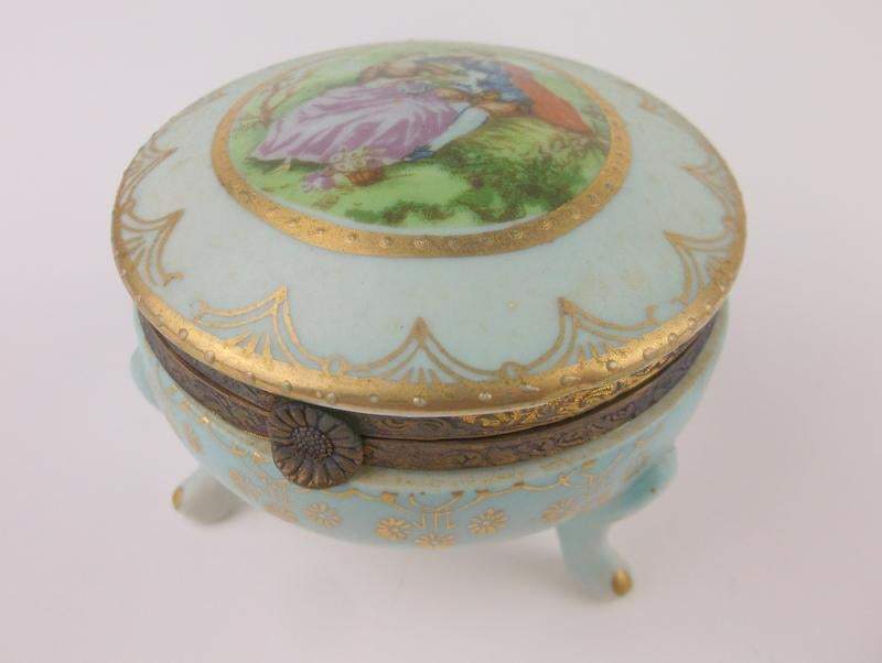 Stunning Antique Footed Trinket Box Signed EID - Shop Thrifty Treasures