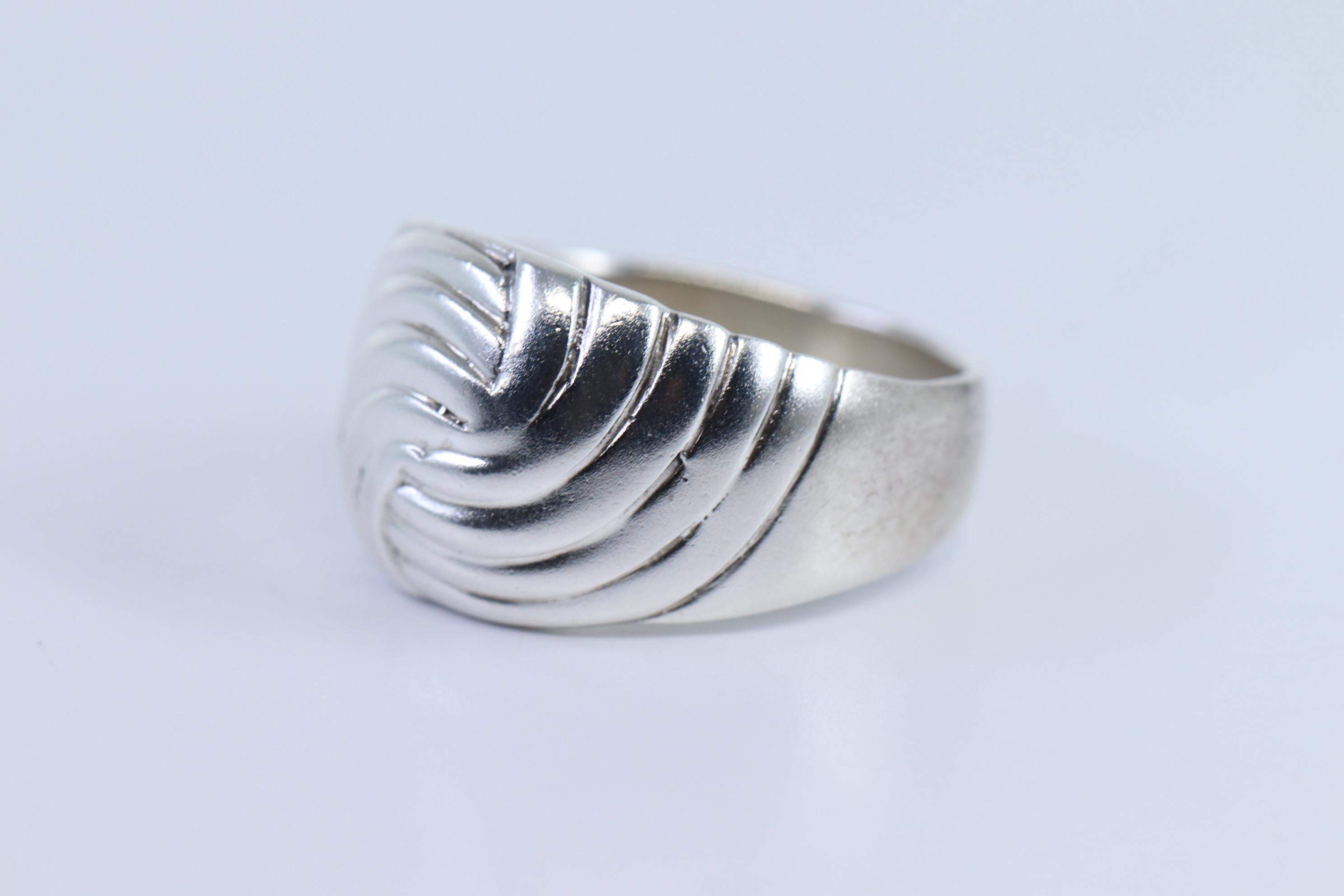 Vintage Sterling Silver Wave Ring Size 6.5 - Shop Thrifty Treasures